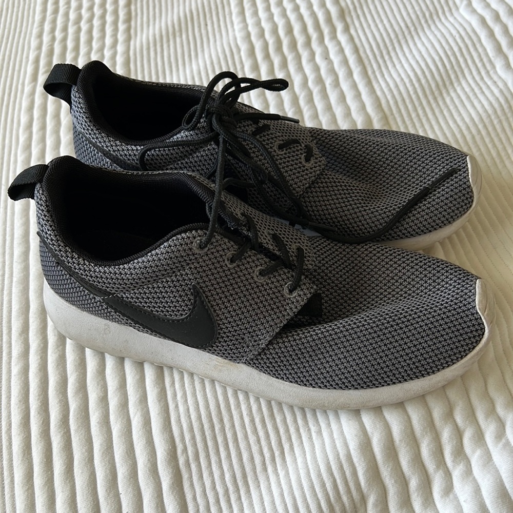 Nike Rosche Sneakers
